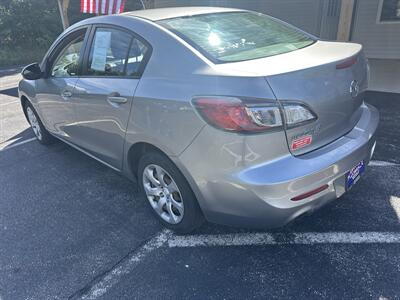 2013 Mazda MAZDA3 i SV - Photo 3 - Madison, OH 44057