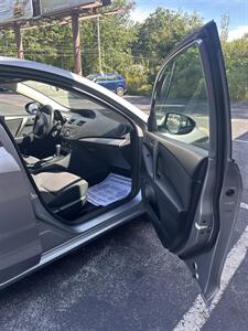 2013 Mazda MAZDA3 i SV - Photo 7 - Madison, OH 44057