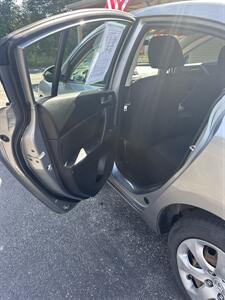 2013 Mazda MAZDA3 i SV - Photo 9 - Madison, OH 44057