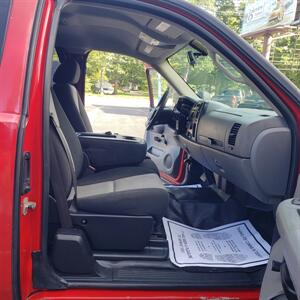 2007 GMC Sierra 2500HD   - Photo 9 - Madison, OH 44057