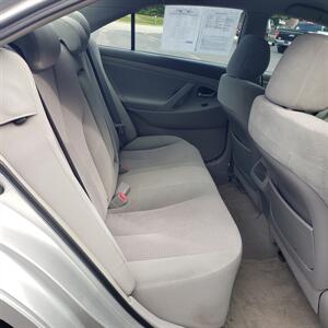 2010 Toyota Camry LE - Photo 17 - Madison, OH 44057