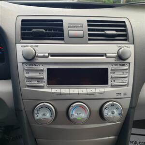 2010 Toyota Camry LE - Photo 19 - Madison, OH 44057