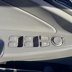 2013 Hyundai SONATA SE 2.0T   - Photo 28 - Madison, OH 44057