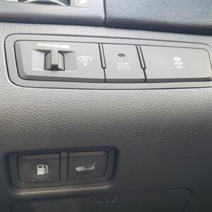 2013 Hyundai SONATA SE 2.0T   - Photo 27 - Madison, OH 44057