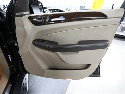 2015 Mercedes-Benz GL 450 4MATIC   - Photo 15 - Addison, IL 60101