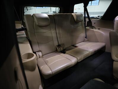 2018 Cadillac Escalade ESV Platinum 4X4   - Photo 22 - Addison, IL 60101