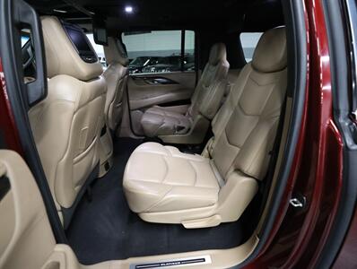 2018 Cadillac Escalade ESV Platinum 4X4   - Photo 32 - Addison, IL 60101