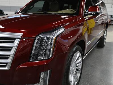 2018 Cadillac Escalade ESV Platinum 4X4   - Photo 5 - Addison, IL 60101