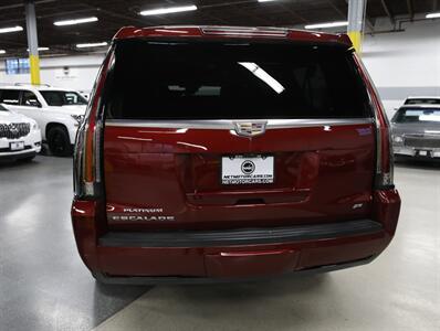 2018 Cadillac Escalade ESV Platinum 4X4   - Photo 10 - Addison, IL 60101