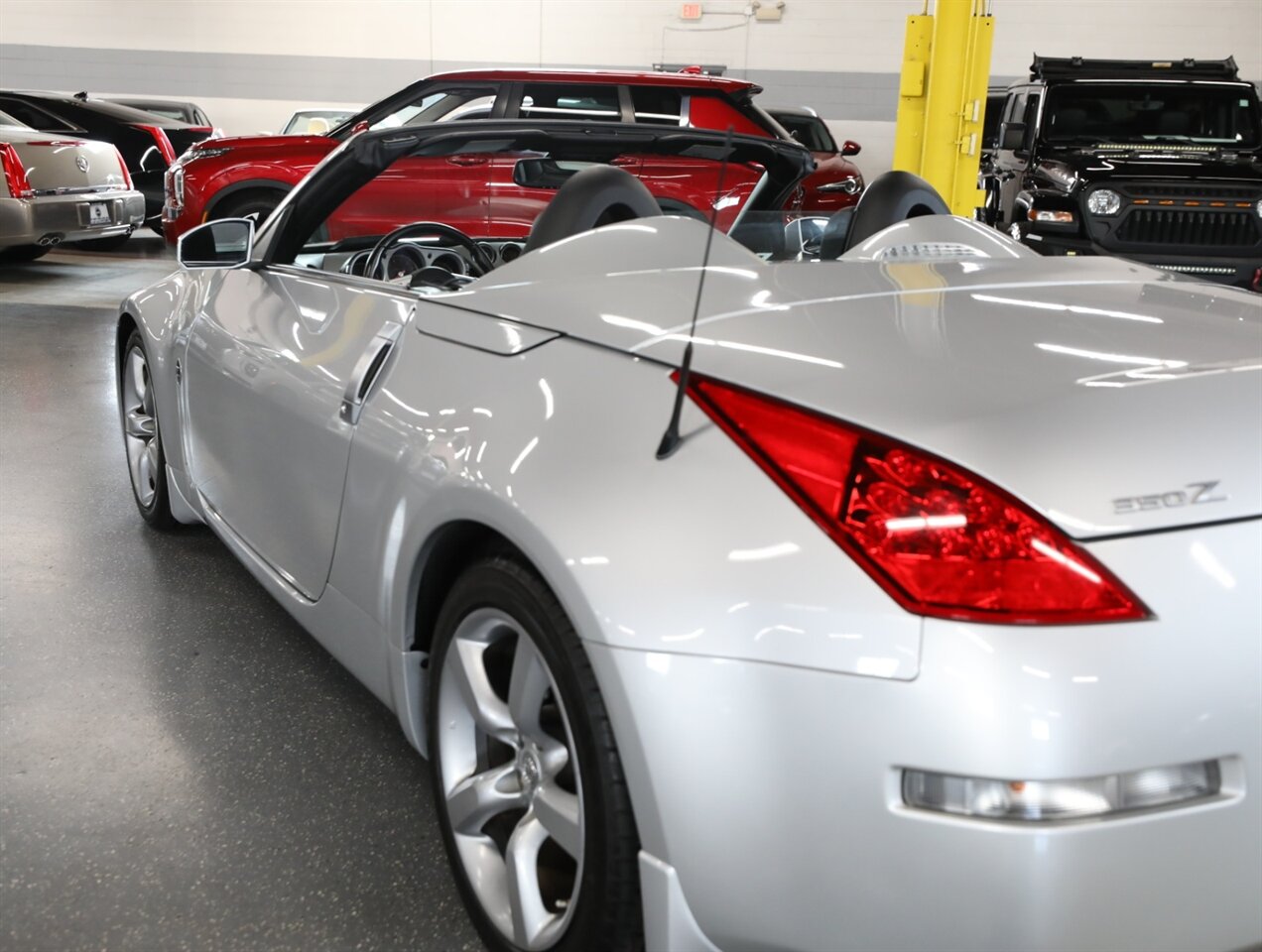 2007 Nissan 350Z Grand Touring Convertible - Photo 15 - Addison, IL 60101