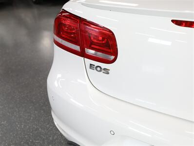 2014 Volkswagen Eos Executive SULEV - Photo 12 - Addison, IL 60101