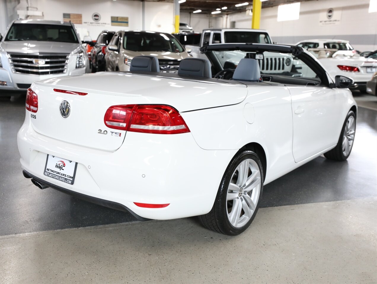 2014 Volkswagen Eos Executive SULEV - Photo 9 - Addison, IL 60101