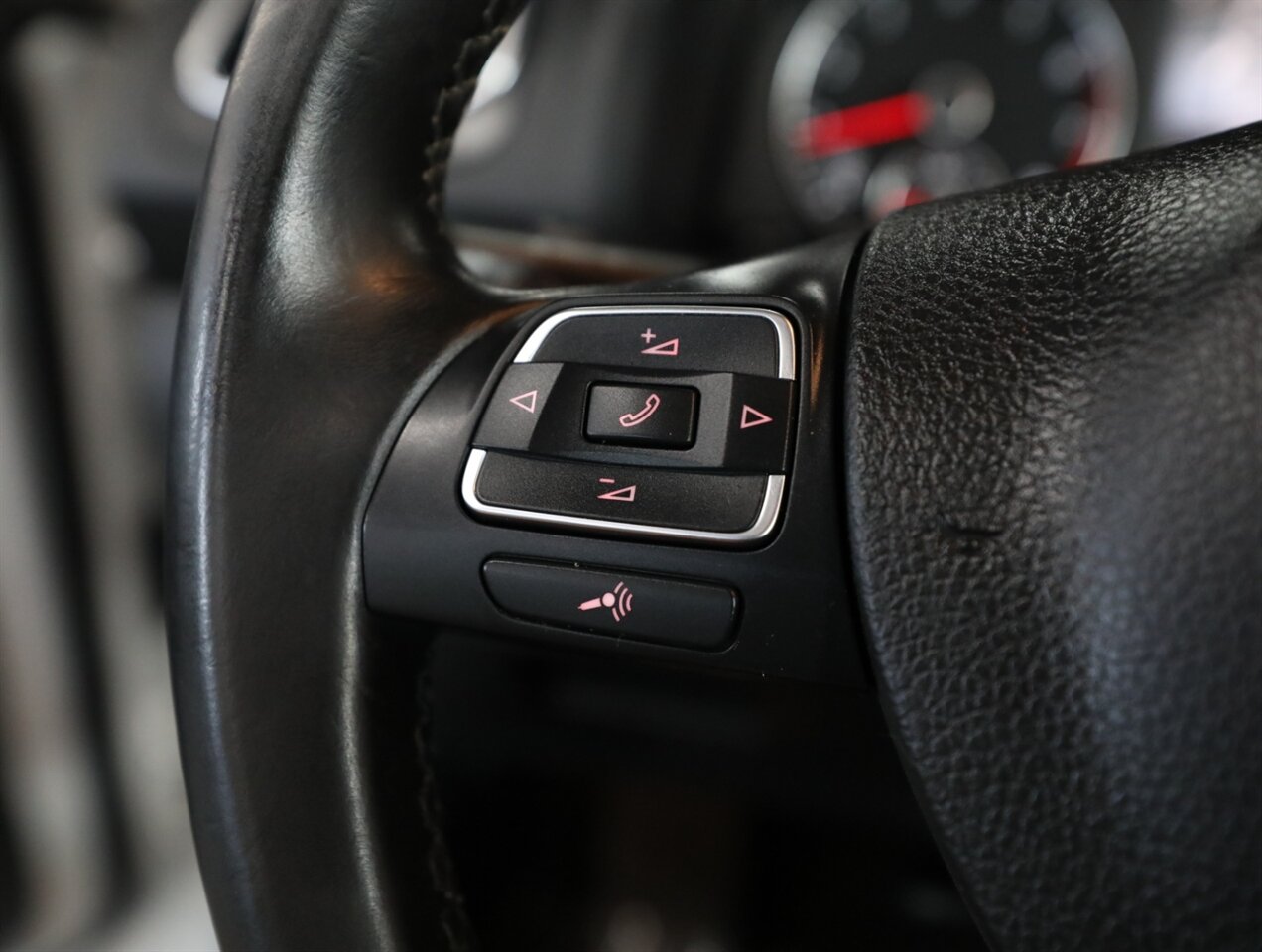 2014 Volkswagen Eos Executive SULEV - Photo 35 - Addison, IL 60101
