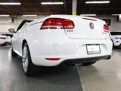 2014 Volkswagen Eos Executive SULEV - Photo 13 - Addison, IL 60101