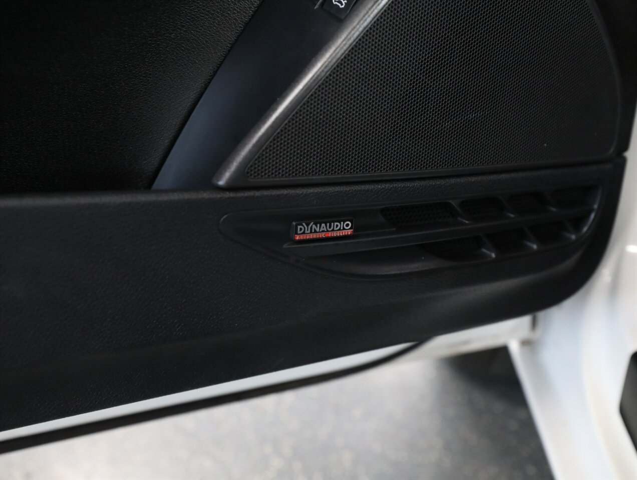2014 Volkswagen Eos Executive SULEV - Photo 26 - Addison, IL 60101