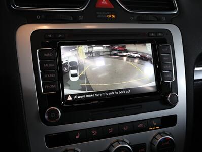 2014 Volkswagen Eos Executive SULEV - Photo 33 - Addison, IL 60101
