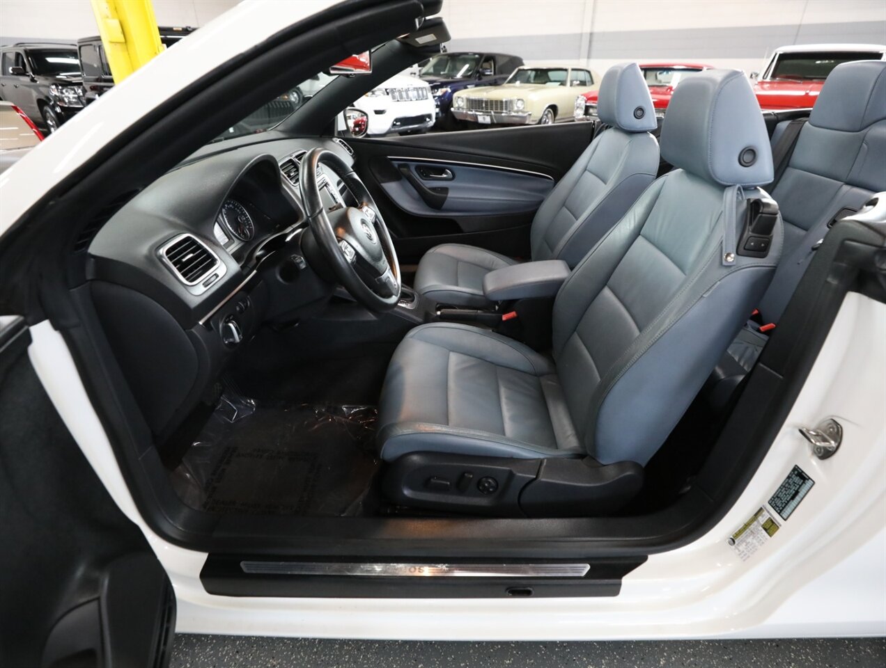 2014 Volkswagen Eos Executive SULEV - Photo 28 - Addison, IL 60101