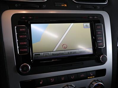 2014 Volkswagen Eos Executive SULEV - Photo 32 - Addison, IL 60101