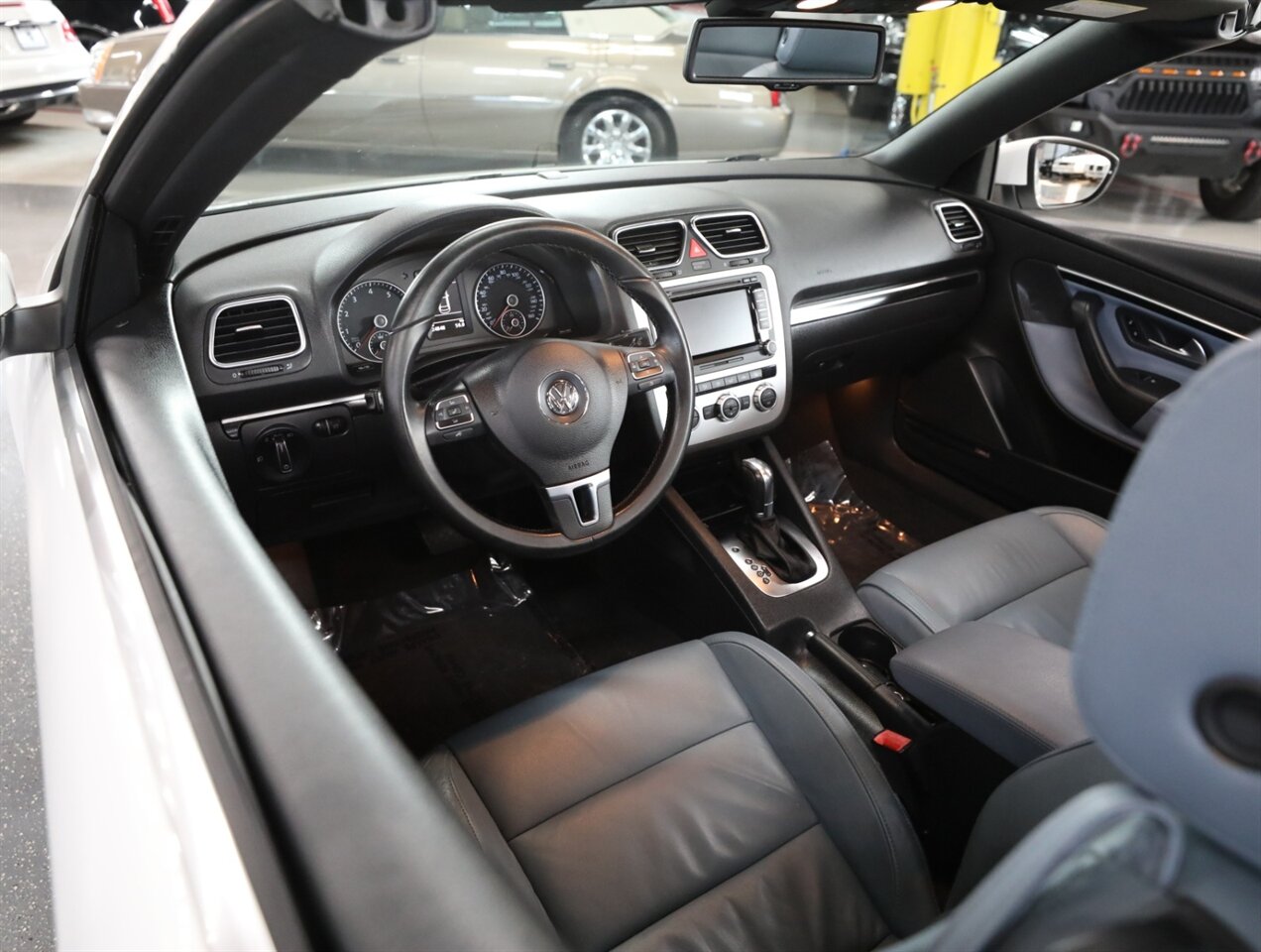 2014 Volkswagen Eos Executive SULEV - Photo 24 - Addison, IL 60101
