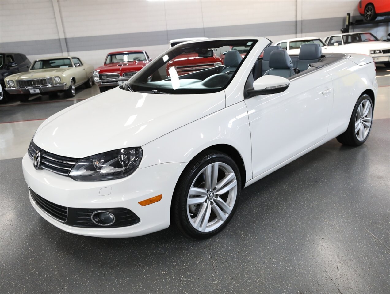 2014 Volkswagen Eos Executive SULEV - Photo 4 - Addison, IL 60101