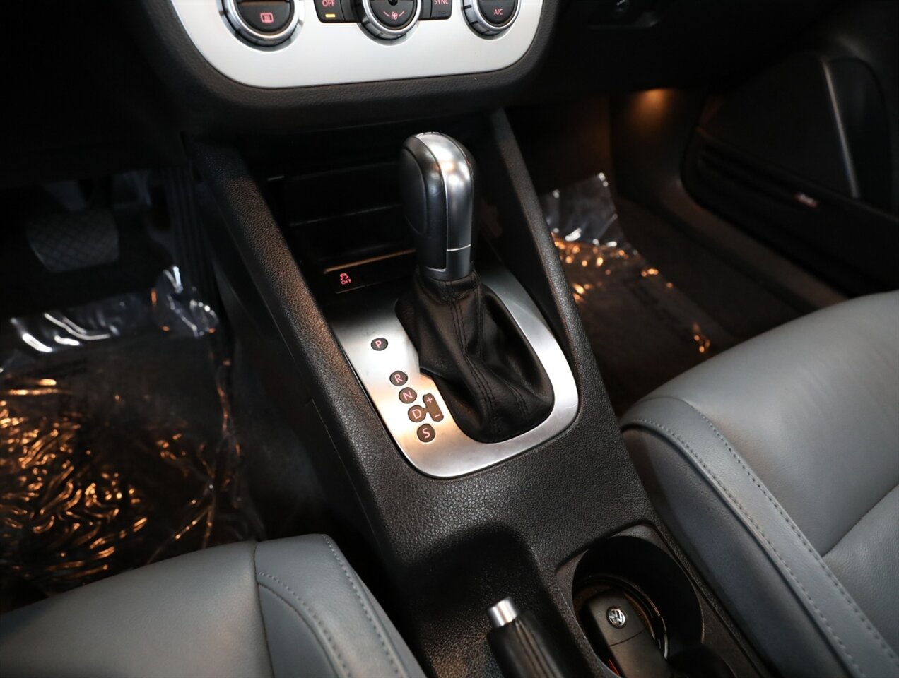 2014 Volkswagen Eos Executive SULEV - Photo 29 - Addison, IL 60101