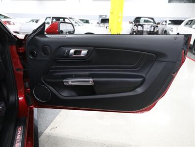 2020 Ford Mustang GT Premium - Photo 18 - Addison, IL 60101