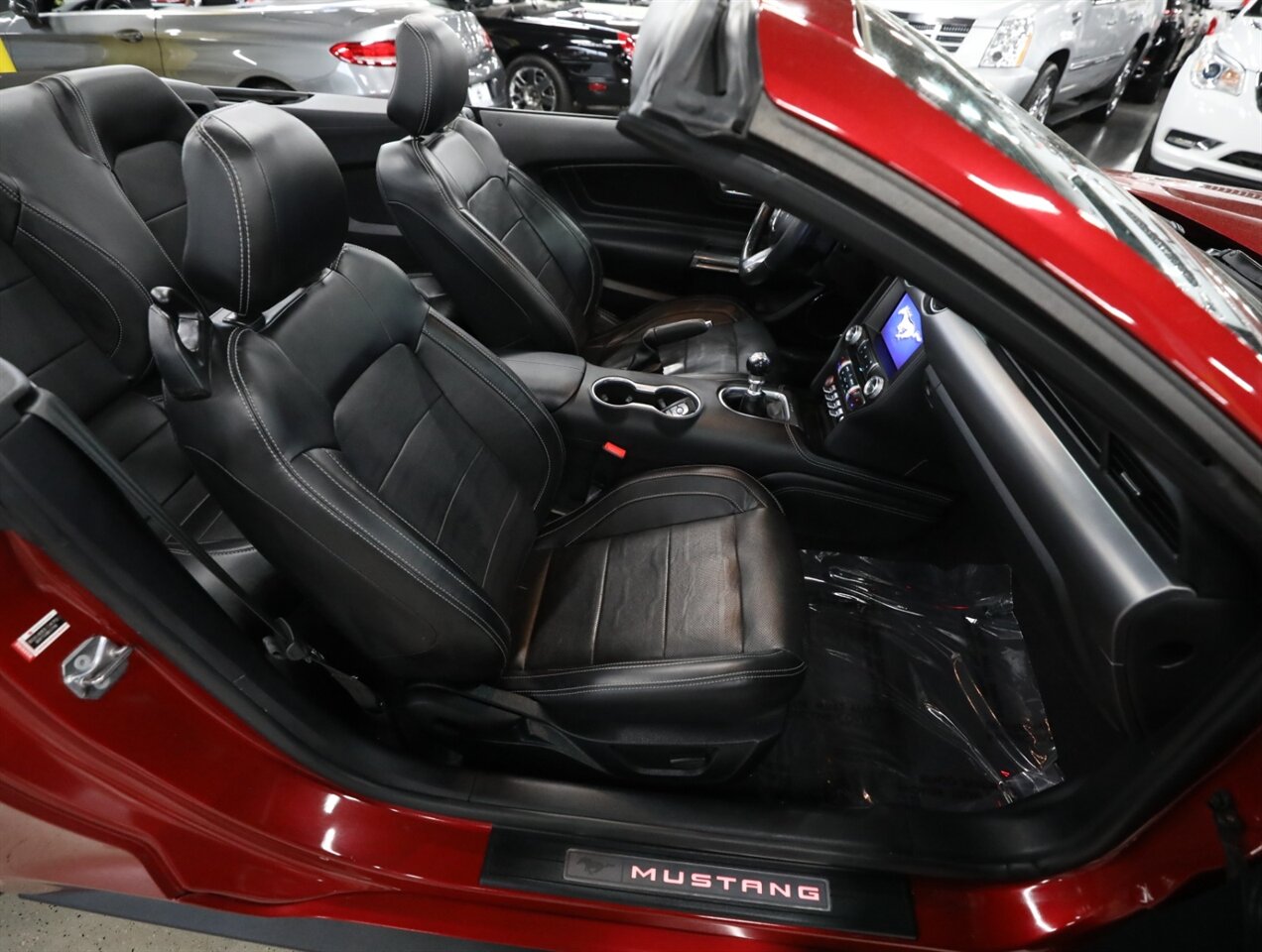 2020 Ford Mustang GT Premium - Photo 20 - Addison, IL 60101