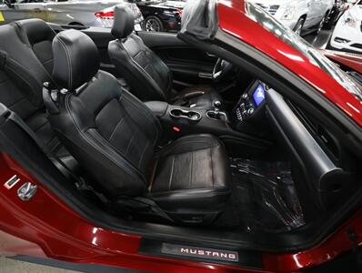 2020 Ford Mustang GT Premium - Photo 20 - Addison, IL 60101