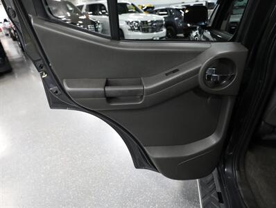 2015 Nissan Xterra PRO-4X   - Photo 25 - Addison, IL 60101