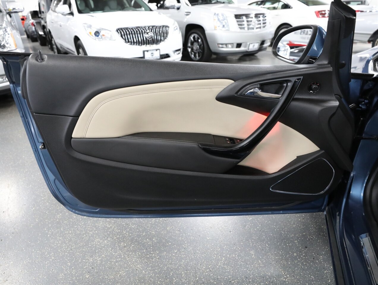 2016 Buick Cascada Premium - Photo 24 - Addison, IL 60101