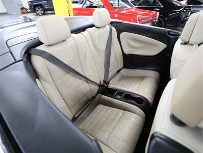 2016 Buick Cascada Premium - Photo 19 - Addison, IL 60101