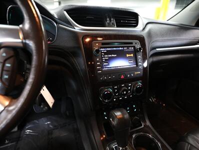 2015 Chevrolet Traverse LTZ AWD - Photo 40 - Addison, IL 60101