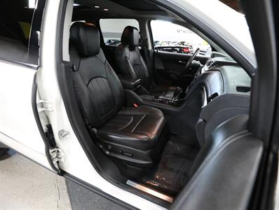 2015 Chevrolet Traverse LTZ AWD - Photo 19 - Addison, IL 60101
