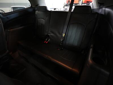 2015 Chevrolet Traverse LTZ AWD - Photo 27 - Addison, IL 60101