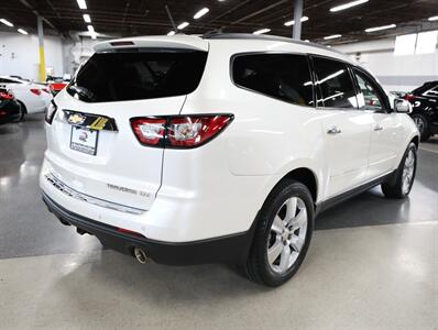 2015 Chevrolet Traverse LTZ AWD - Photo 9 - Addison, IL 60101