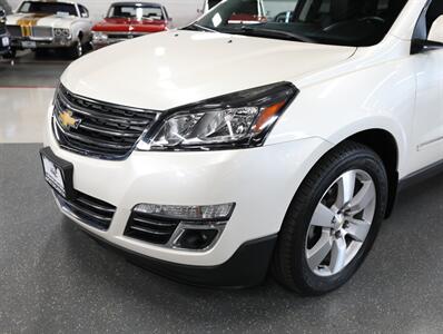 2015 Chevrolet Traverse LTZ AWD - Photo 3 - Addison, IL 60101