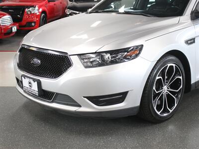 2019 Ford Taurus SHO AWD   - Photo 3 - Addison, IL 60101