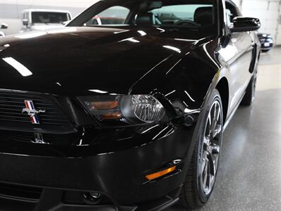 2012 Ford Mustang GT Premium   - Photo 5 - Addison, IL 60101