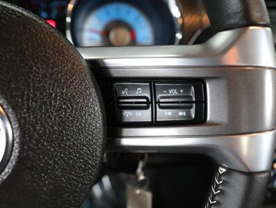 2012 Ford Mustang GT Premium   - Photo 33 - Addison, IL 60101