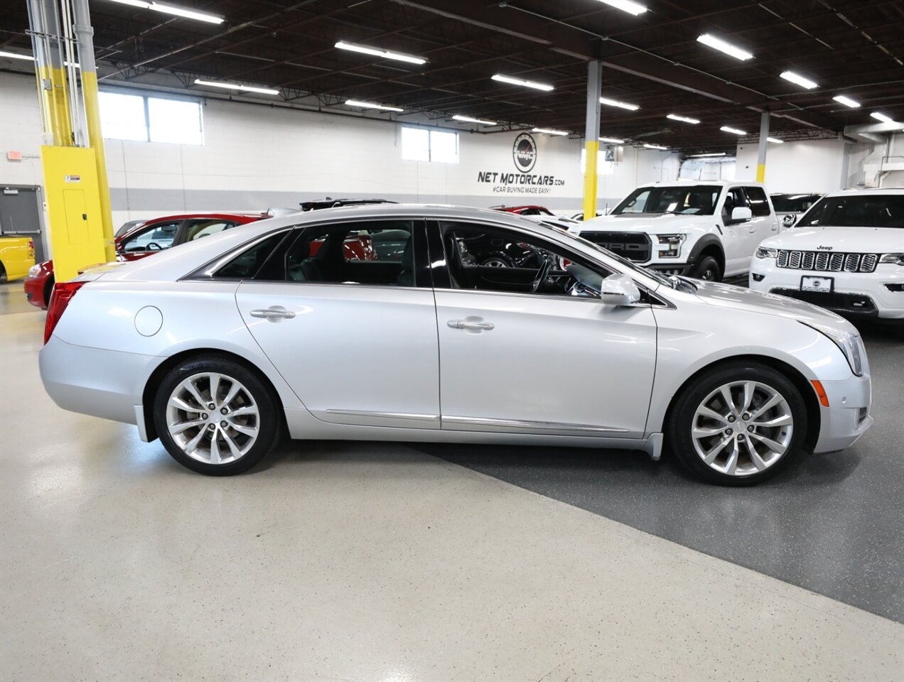 2016 Cadillac XTS Luxury - Photo 8 - Addison, IL 60101