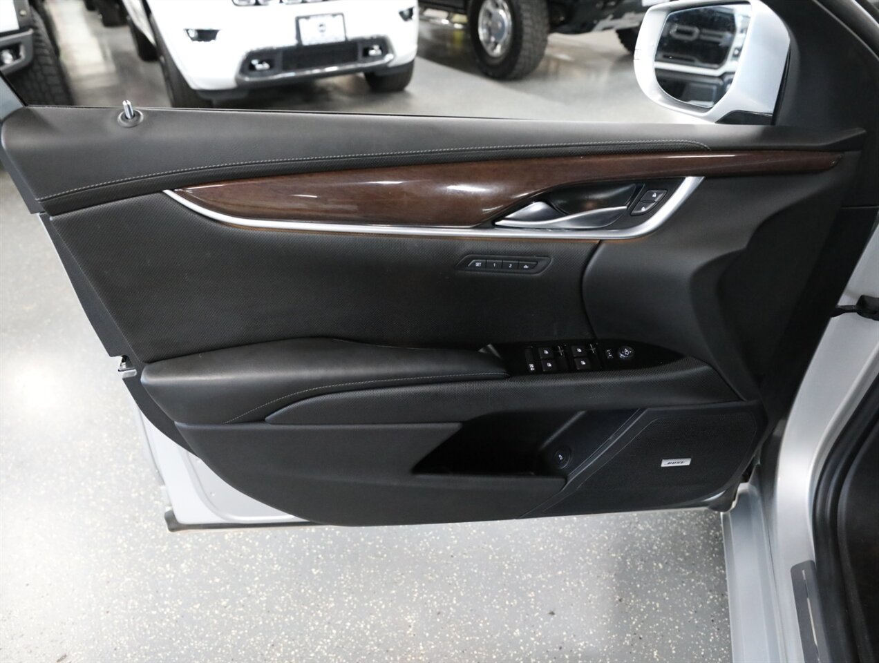 2016 Cadillac XTS Luxury - Photo 27 - Addison, IL 60101