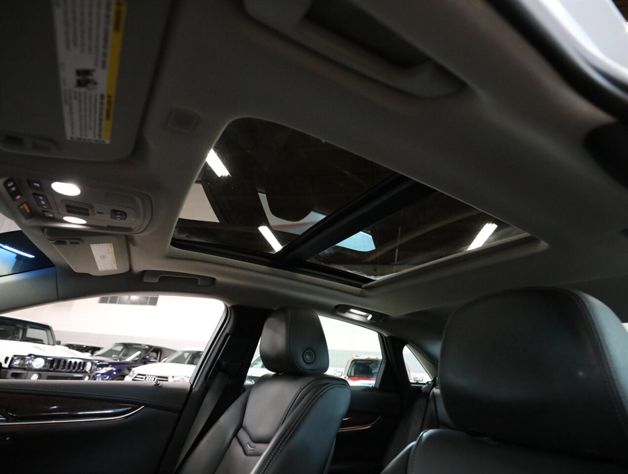 2016 Cadillac XTS Luxury - Photo 32 - Addison, IL 60101