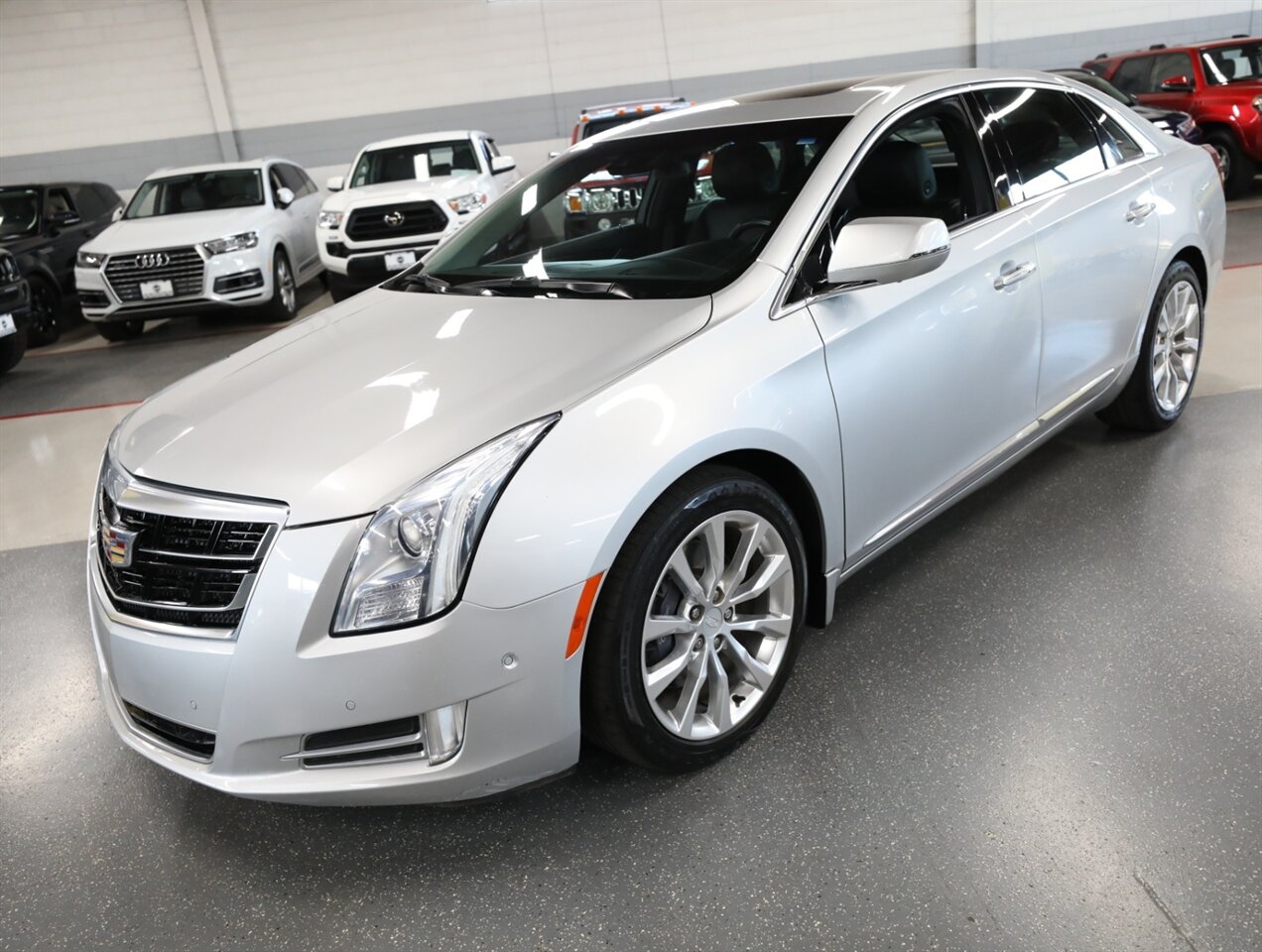 2016 Cadillac XTS Luxury photo 3