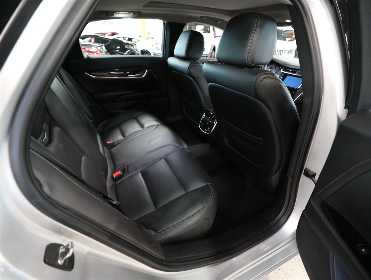 2016 Cadillac XTS Luxury - Photo 20 - Addison, IL 60101