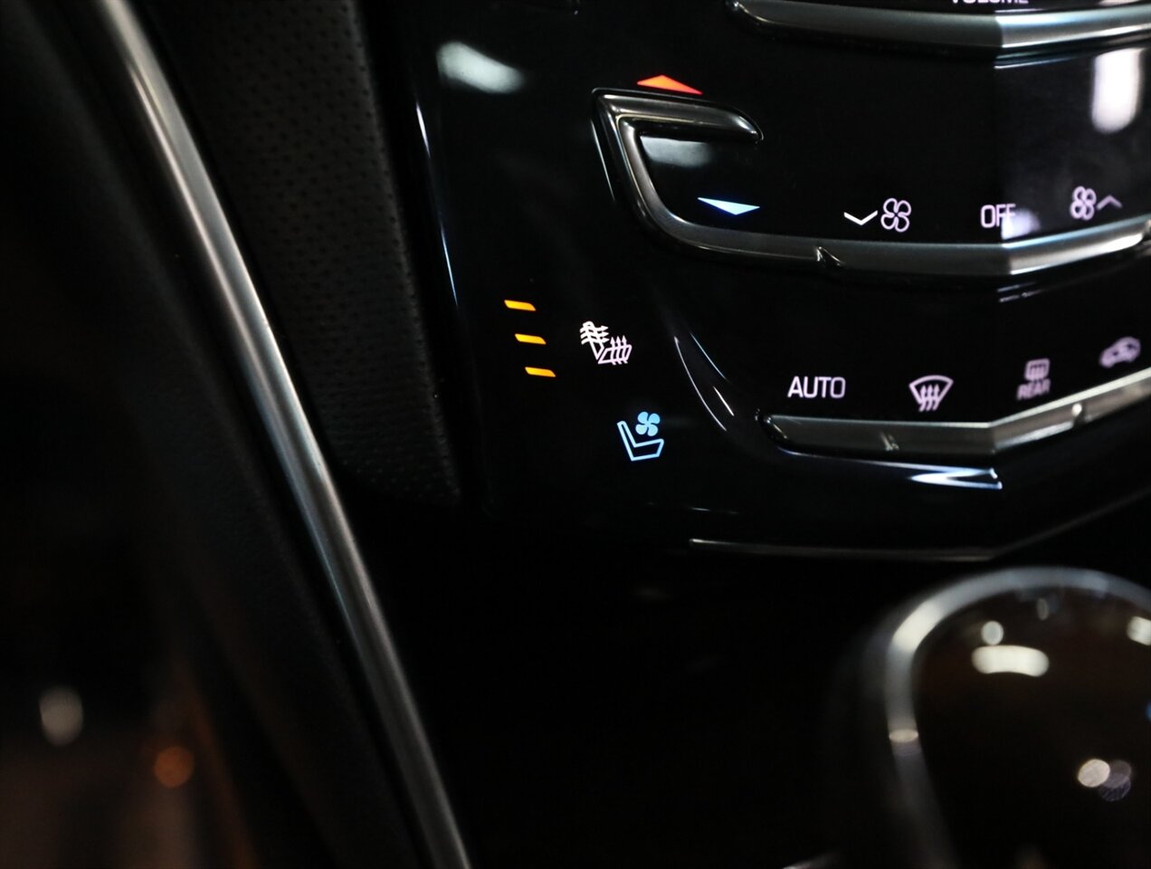 2016 Cadillac XTS Luxury - Photo 35 - Addison, IL 60101