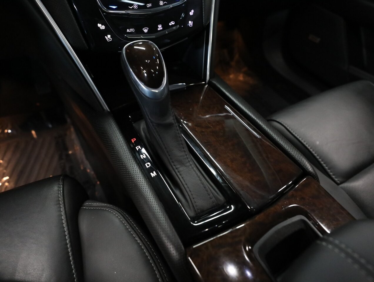 2016 Cadillac XTS Luxury - Photo 33 - Addison, IL 60101