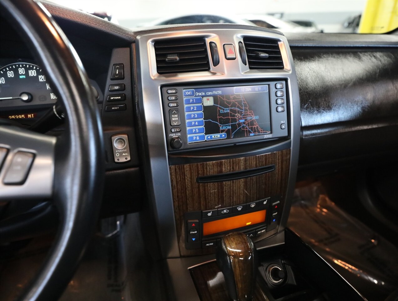 2006 Cadillac XLR-V - Photo 30 - Addison, IL 60101
