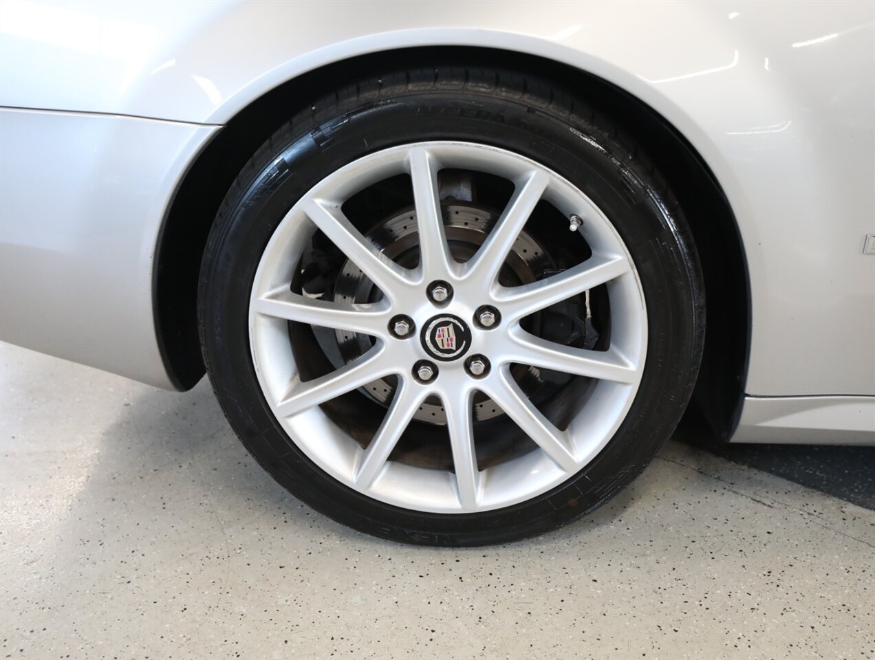 2006 Cadillac XLR-V - Photo 46 - Addison, IL 60101