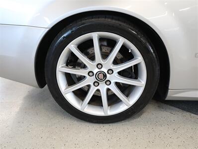 2006 Cadillac XLR-V   - Photo 46 - Addison, IL 60101