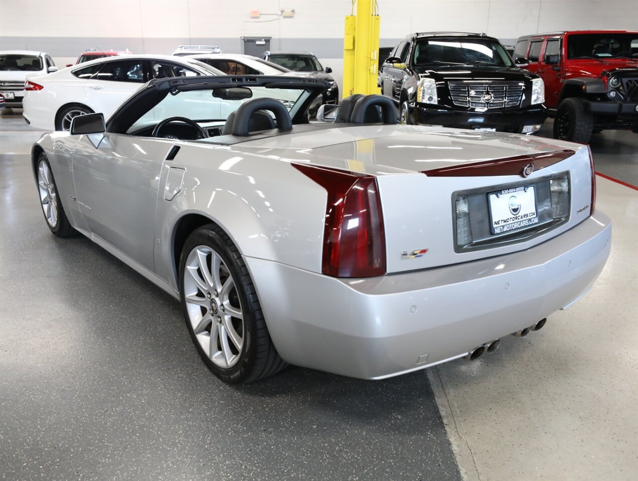 2006 Cadillac XLR-V - Photo 15 - Addison, IL 60101